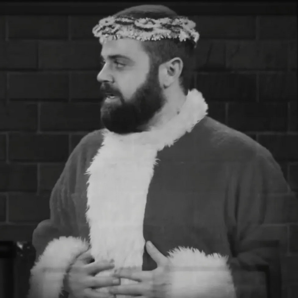 File:Ghost of Christmas Present Phil Daddario.webp